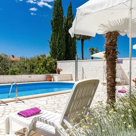 Kostro-2 By Interhome * Nova Vas (Porec)